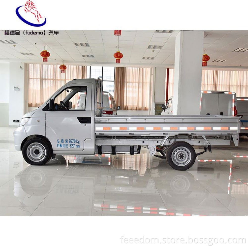 Ultra-Large Capacity Pure Electric Youjin Ev Electric Van New Energy Halogen Front And Rear Lights